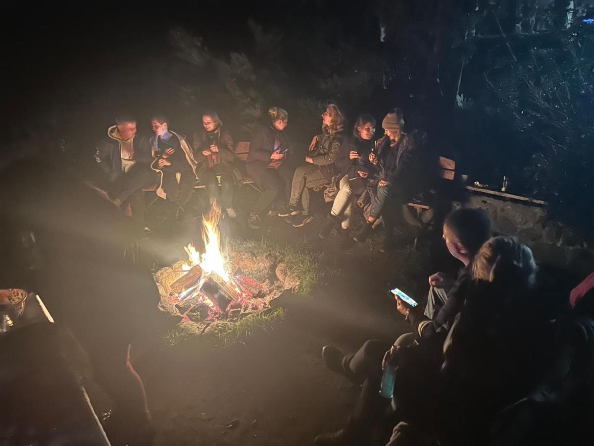 Lesniczowka Wiezyca I Domki Szymbark  Kültér fotó